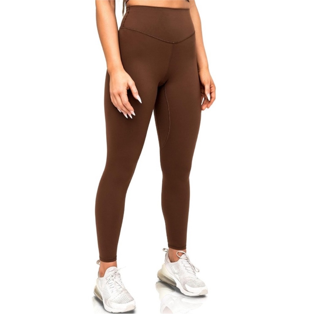 Kamo Fitness High Waisted Yoga Pants 25" Ellyn Leggings in Downtown Brown Size M